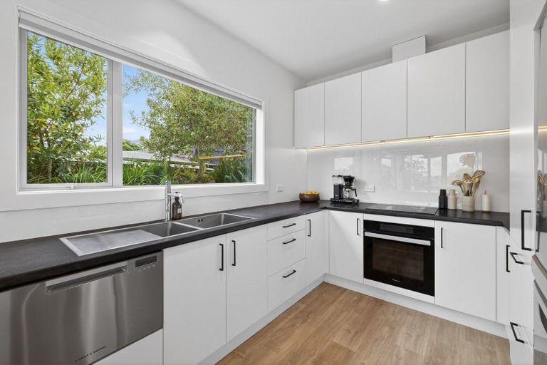 Photo of property in 1/22 Hackthorne Road, Cashmere, Christchurch, 8022