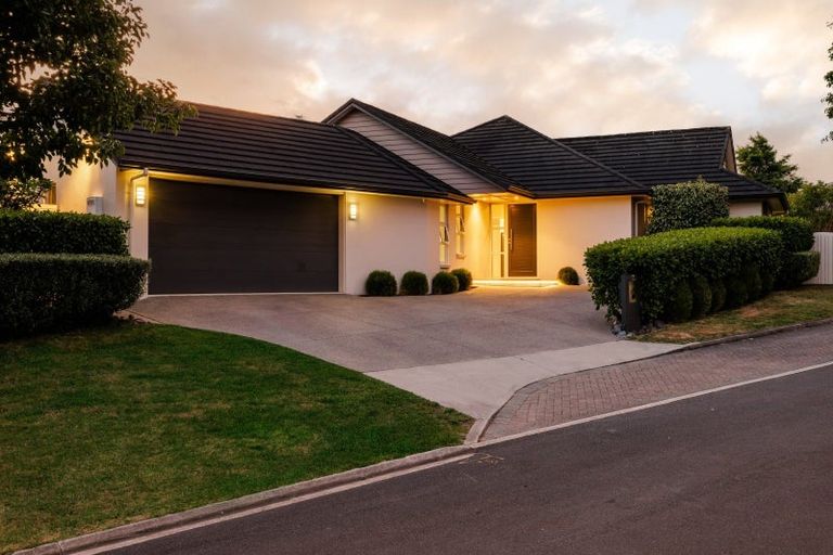 Photo of property in 10 Everleigh Court, Flagstaff, Hamilton, 3210