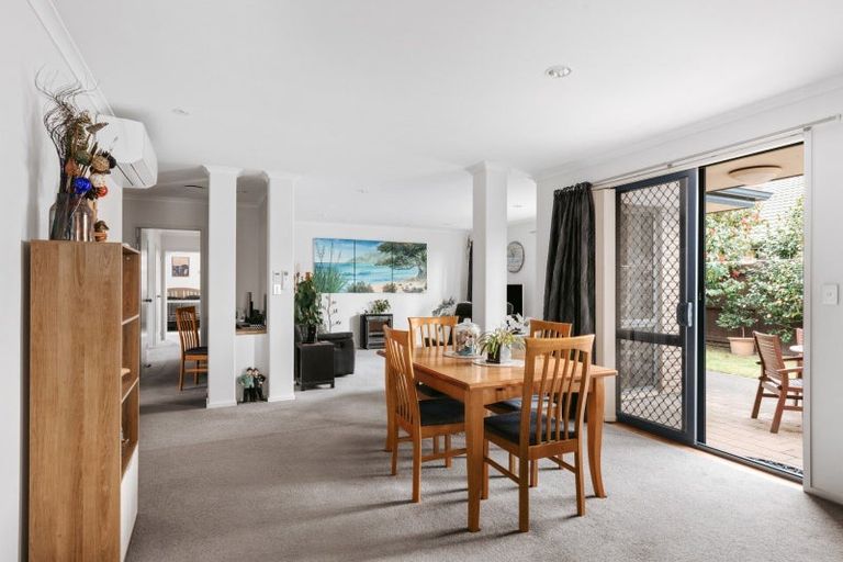 Photo of property in 7 Beachmere Place, Papamoa Beach, Papamoa, 3118