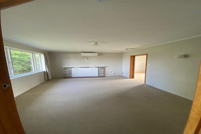 Photo of property in 2 Cobham Crescent, Waipukurau, 4200