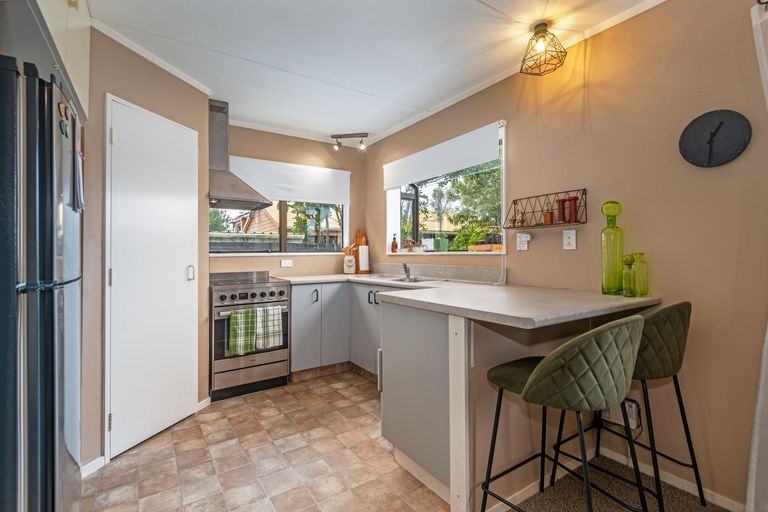 Photo of property in 57 Benmore Avenue, Cloverlea, Palmerston North, 4412