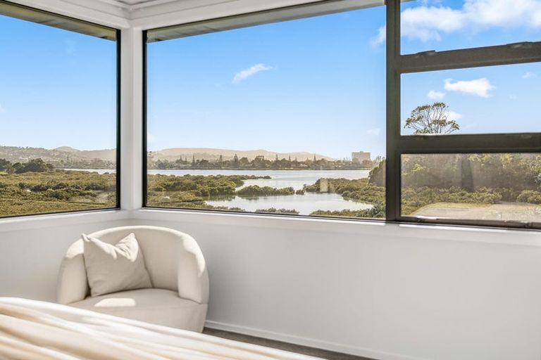 Photo of property in 8 Miran Lane, Red Beach, 0932
