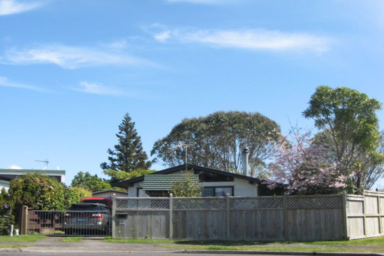 Photo of property in 12 Cargill Place, Frankleigh Park, New Plymouth, 4310