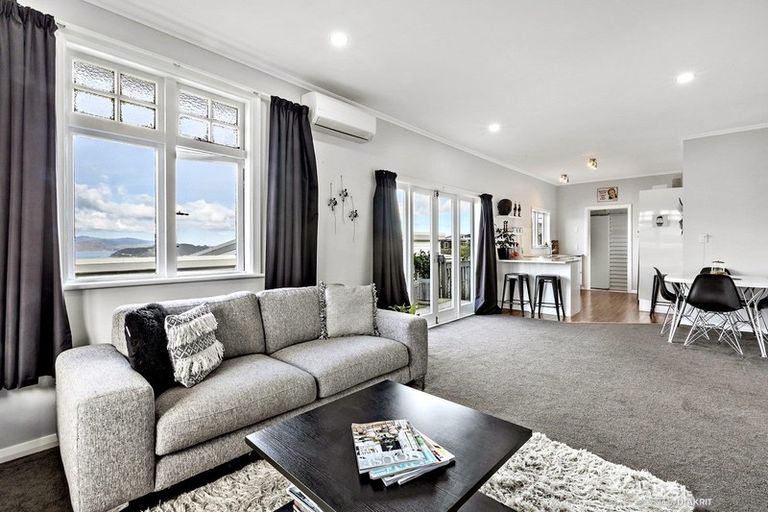Photo of property in 22 Mandalay Terrace, Khandallah, Wellington, 6035