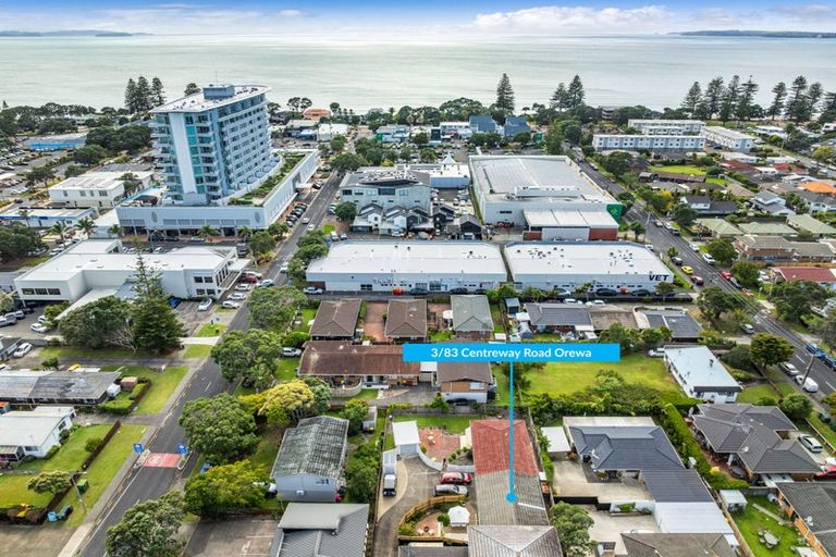 Photo of property in 3/83 Centreway Road, Orewa, 0931