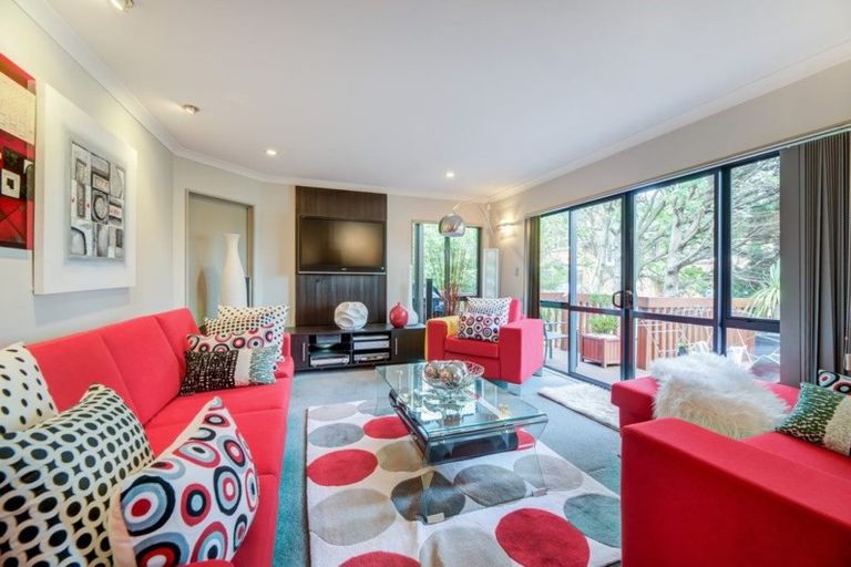 Photo of property in 160 Hutchinson Avenue, New Lynn, Auckland, 0600