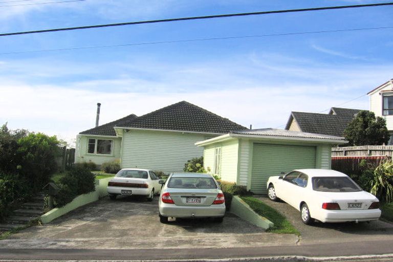 Photo of property in 45 Clifford Road, Johnsonville, Wellington, 6037