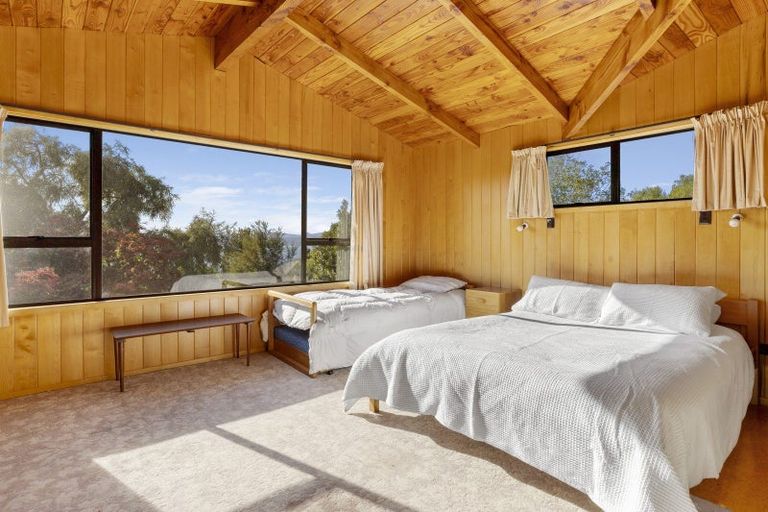 Photo of property in 10 Pukawa Road, Pukawa Bay, Turangi, 3381