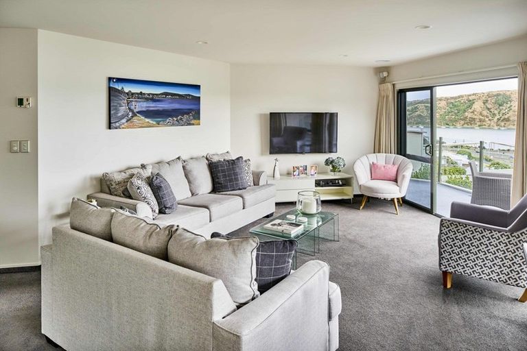Photo of property in 17 Paremata Drive, Paremata, Porirua, 5024