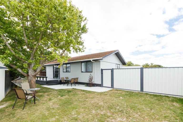 Photo of property in 6 Mercury Street, Milson, Palmerston North, 4414