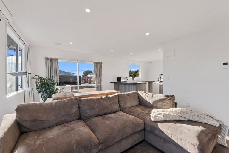 Photo of property in 192a Breezes Road, Aranui, Christchurch, 8061