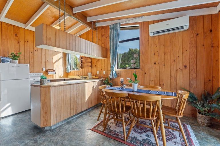 Photo of property in 17 Te Rauparaha Street, Otaki, 5512