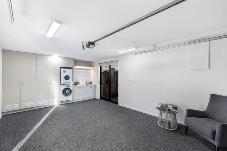 Photo of property in 6 Learning Rock Lane, Wanaka, 9305