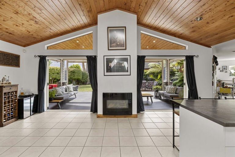 Photo of property in 2 Merlot Place, Rototuna, Hamilton, 3210