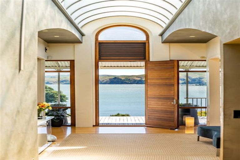 Photo of property in 360 Paremata Road, Whitby, Porirua, 5381