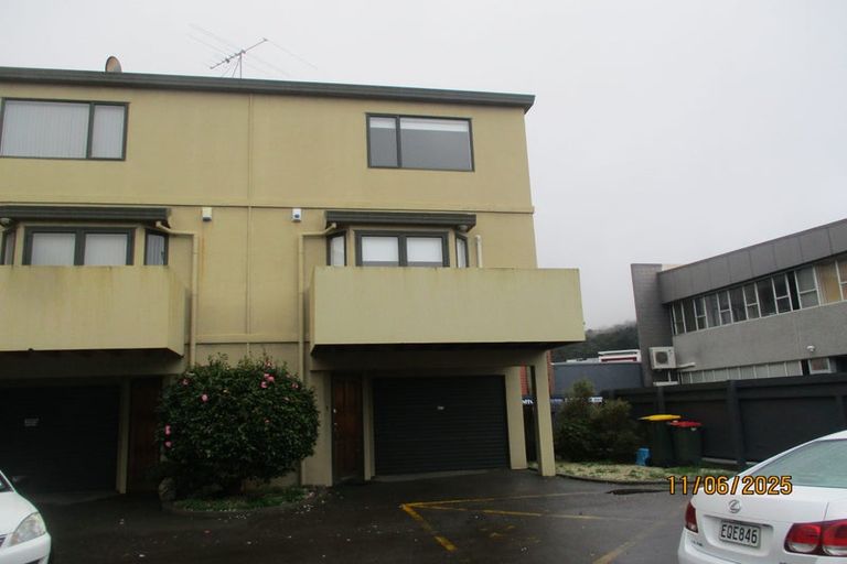 Photo of property in 6/7 Raroa Road, Hutt Central, Lower Hutt, 5010