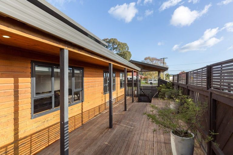 Photo of property in 55 Moeraki Road, Maoribank, Upper Hutt, 5018