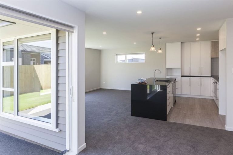 Photo of property in 61 Rannoch Drive, Broomfield, Christchurch, 8042