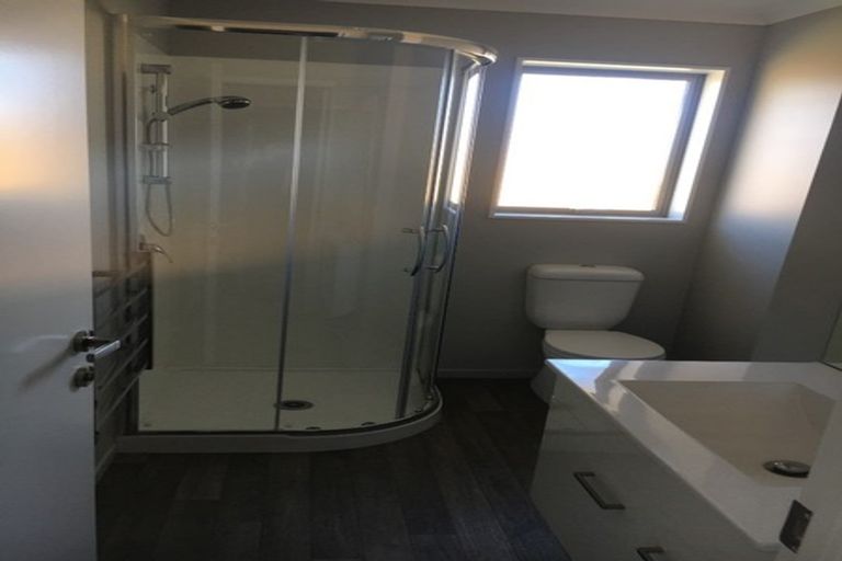 Photo of property in 24 Reuben Avenue, Rolleston, 7615