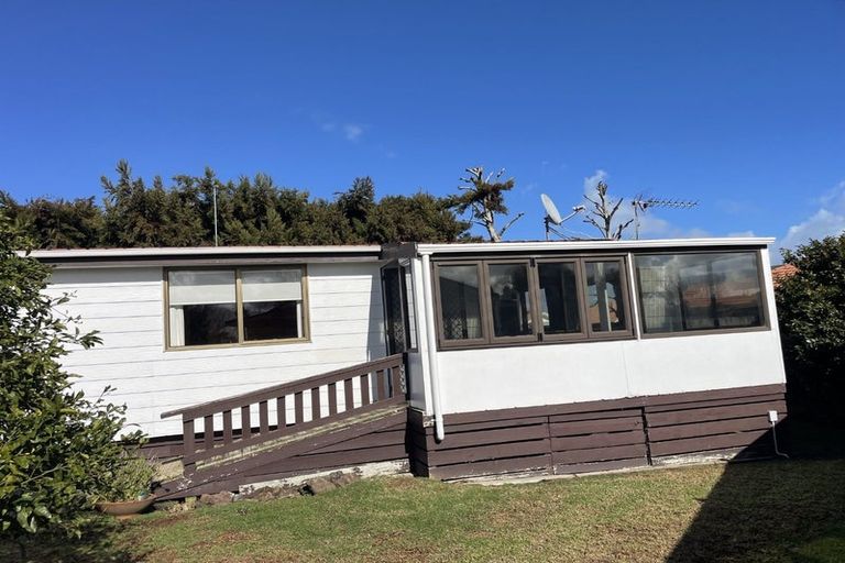 Photo of property in 2/12 Balmore Place, Wattle Downs, Auckland, 2103