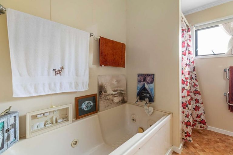 Photo of property in 69a King Street, Waiuku, 2123