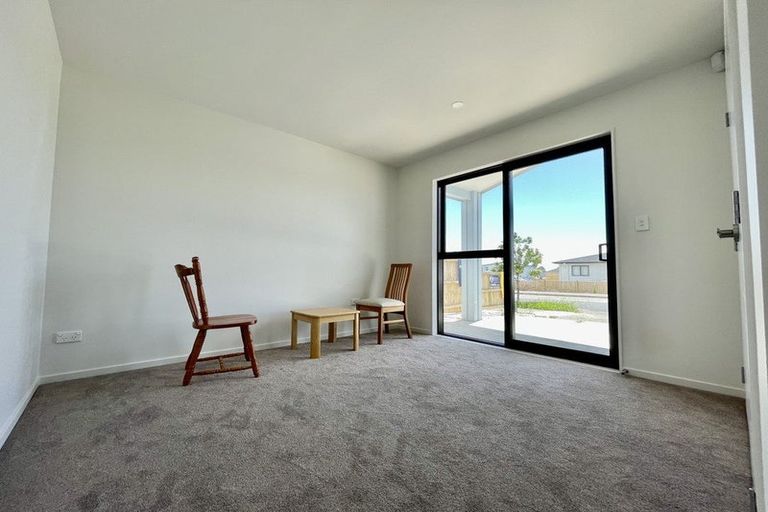 Photo of property in 22 Karihi Road, Karaka, 2113