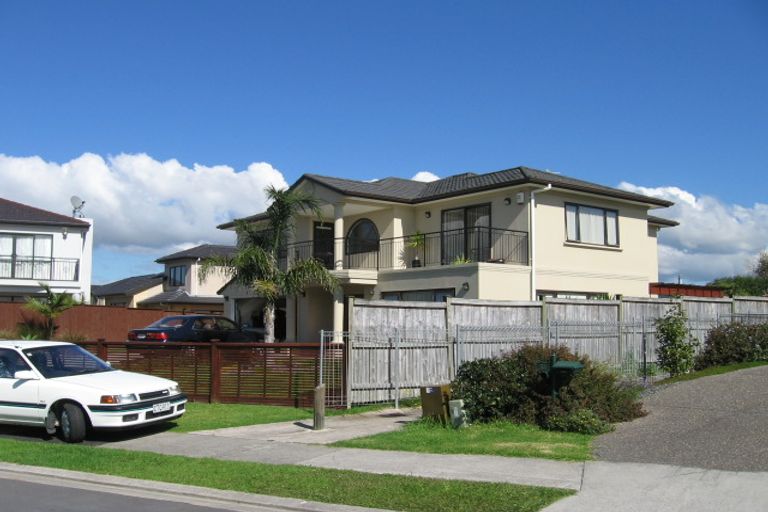 Photo of property in 23 Piriti Drive, Te Atatu Peninsula, Auckland, 0610