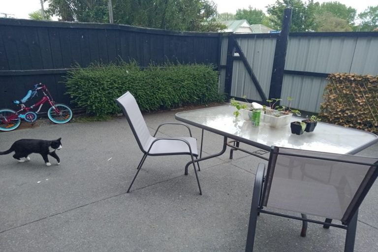 Photo of property in 2/2 Canon Street, St Albans, Christchurch, 8014