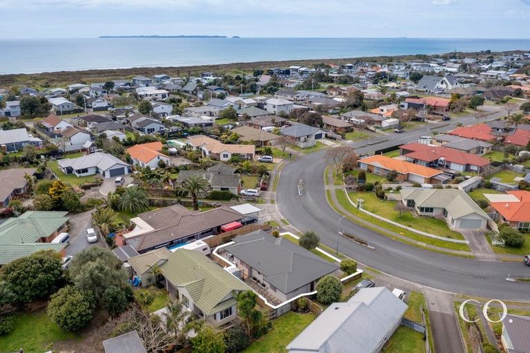 Photo of property in 62 Dalton Drive, Papamoa Beach, Papamoa, 3118