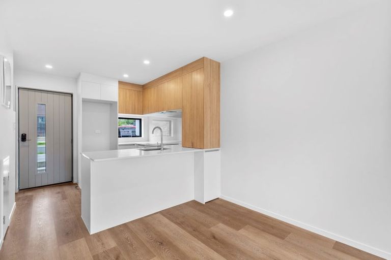 Photo of property in 11 Selo Street, Glen Eden, Auckland, 0602