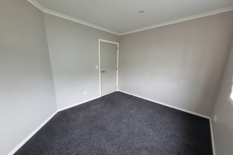 Photo of property in 6d Te Whiti Grove, Waterloo, Lower Hutt, 5011