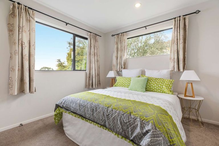 Photo of property in 203a Don Buck Road, Massey, Auckland, 0614