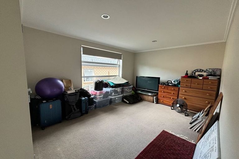 Photo of property in 28 Bur Oak Terrace, Schnapper Rock, Auckland, 0632