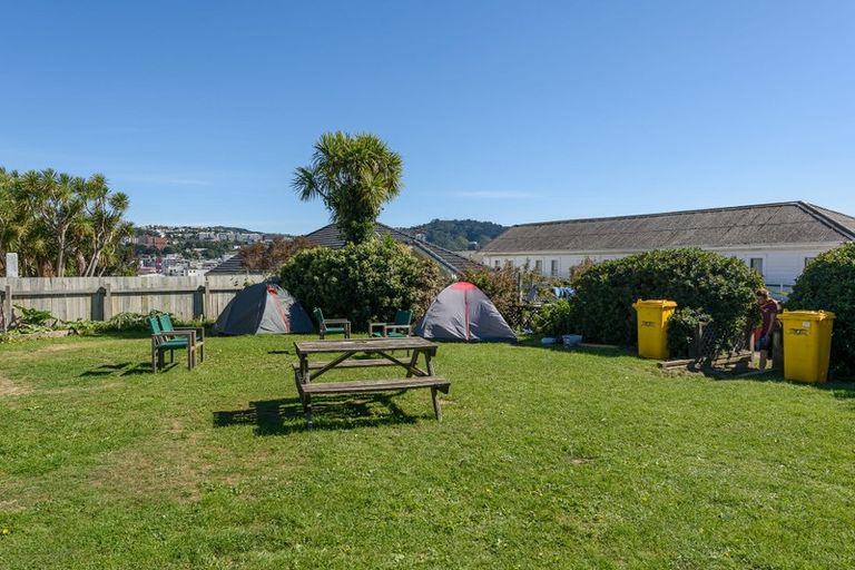 Photo of property in Rowena Hostel, 61 Ellice Street, Mount Victoria, Wellington, 6011