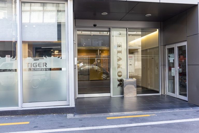 Photo of property in Monvie Apartments, 712/15 Holland Street, Te Aro, Wellington, 6011