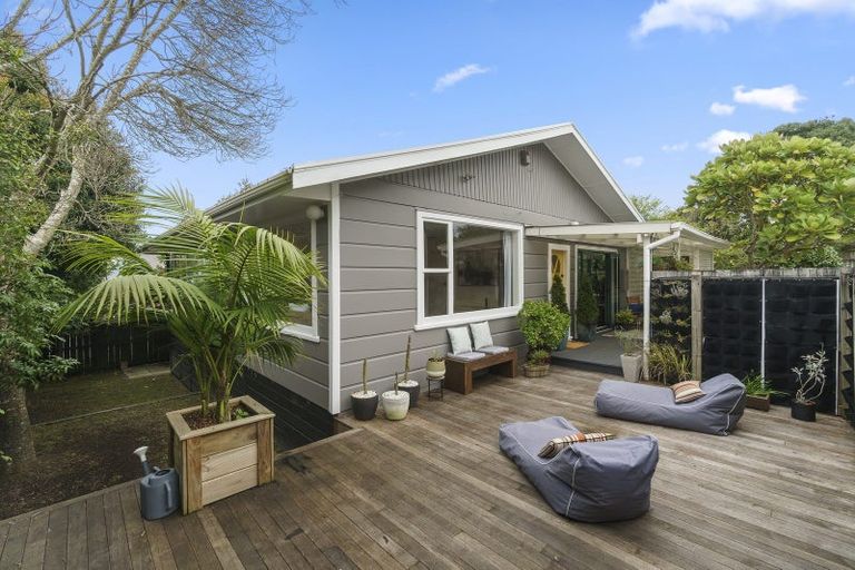 Photo of property in 1/33 Rata Street, New Lynn, Auckland, 0600