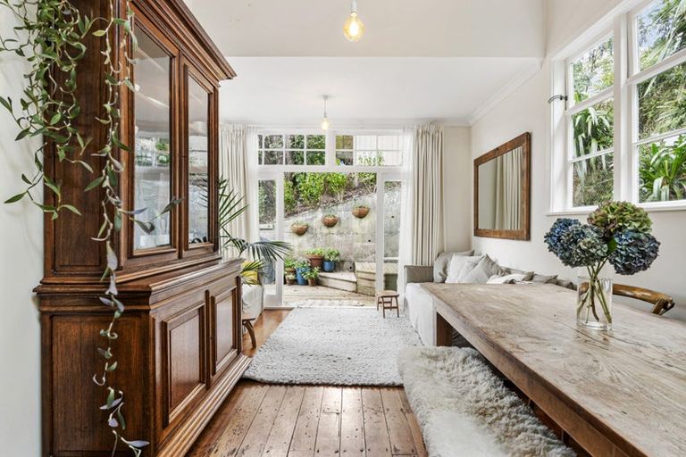 Photo of property in 58 Totara Road, Miramar, Wellington, 6022