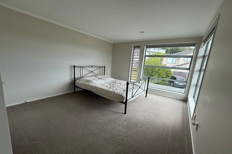 Photo of property in 28 Bur Oak Terrace, Schnapper Rock, Auckland, 0632