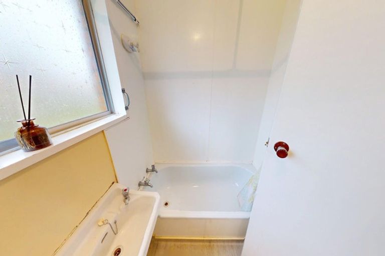 Photo of property in 63 Titoki Street, Castlecliff, Whanganui, 4501