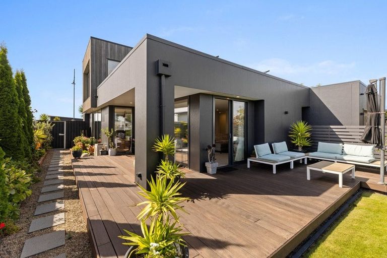 Photo of property in 2 Te Wairewa Street, Pegasus, 7612