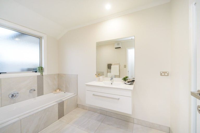 Photo of property in 54 Mcgregor Street, Milson, Palmerston North, 4414