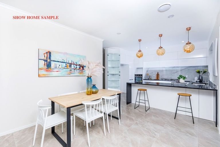 Photo of property in 13 Konoba Avenue, Kumeu, 0810