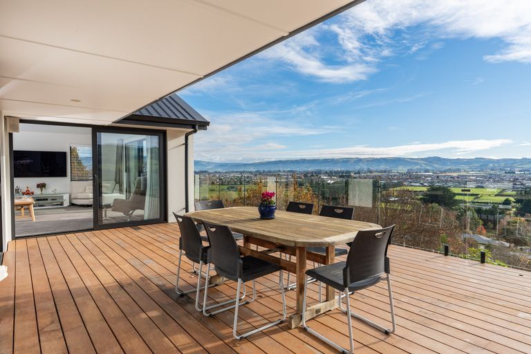 Photo of property in 15 Pomerania Way, Mosgiel, 9024