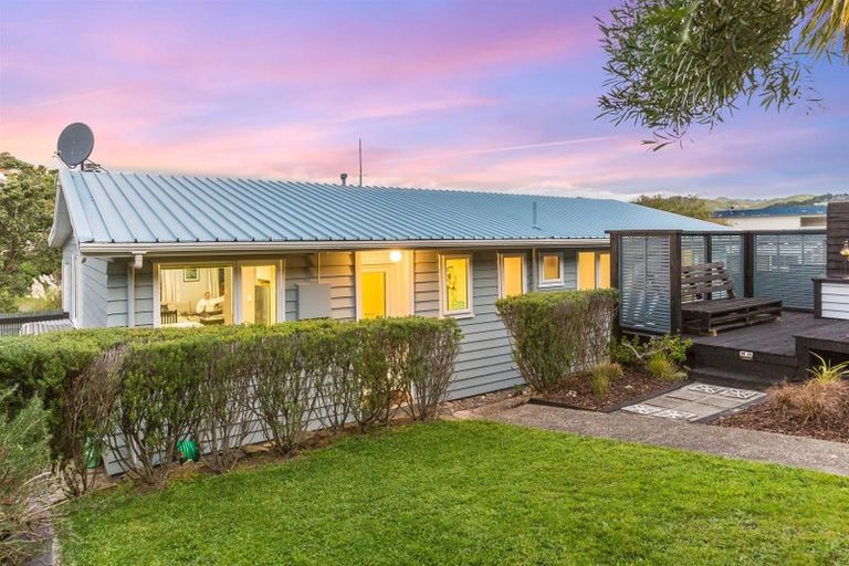 Photo of property in 50 Spinnaker Drive, Whitby, Porirua, 5024