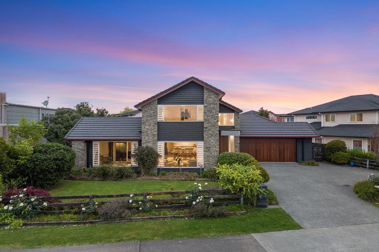 Photo of property in 10 Lake Drive, Karaka, Papakura, 2113