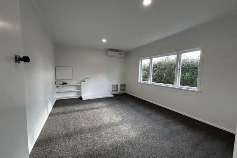 Photo of property in 45 Gloucester Road, Manurewa, Auckland, 2102