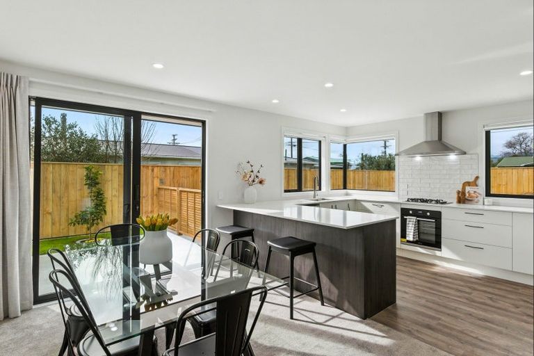 Photo of property in 21a Weraroa Road, Levin, 5510