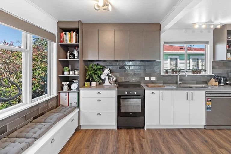 Photo of property in 25 Surrey Street, Solway, Masterton, 5810