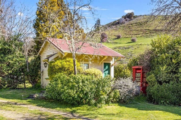 Photo of property in 1637 Dovedale Road, Thorpe, Wakefield, 7096