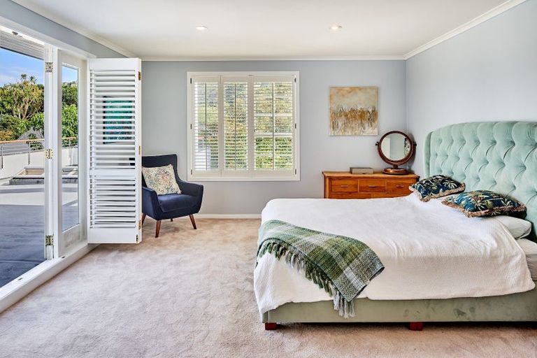 Photo of property in 25 Cheviot Road, Lowry Bay, Lower Hutt, 5013